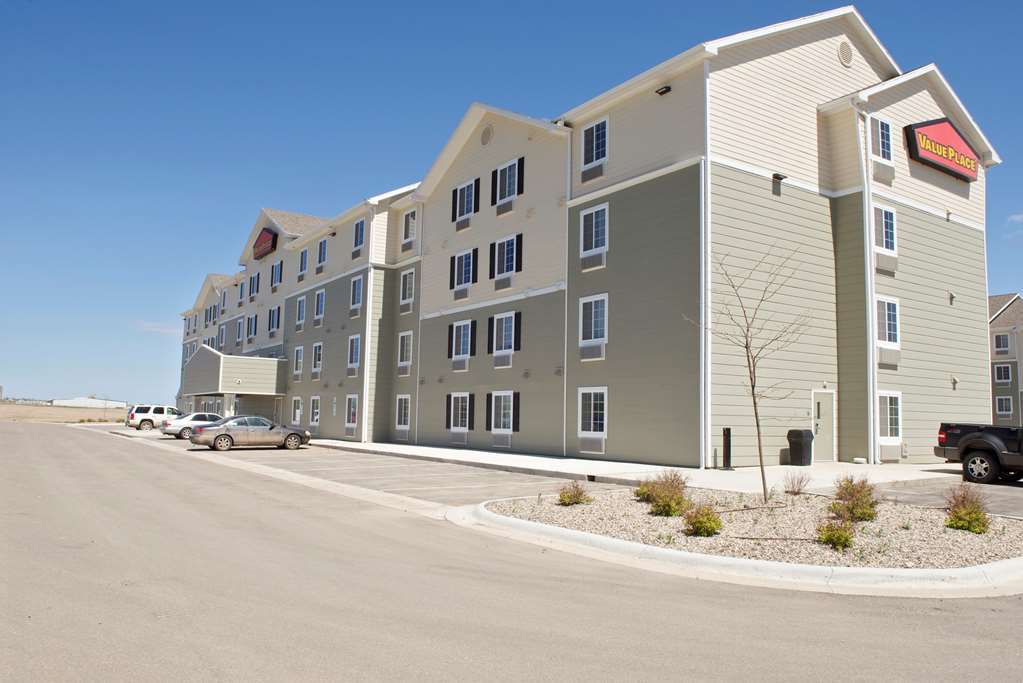 Woodspring Suites Williston Exteriér fotografie
